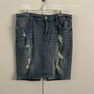 Express distressed midi skirt.